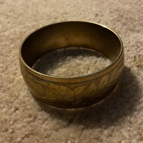 Vintage Gold Bangle Bracelet - Picture 1 of 2